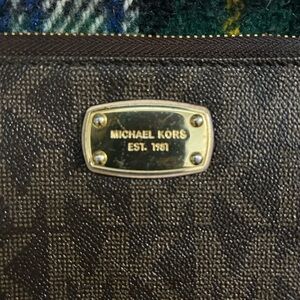 Michael Kors signature wallet